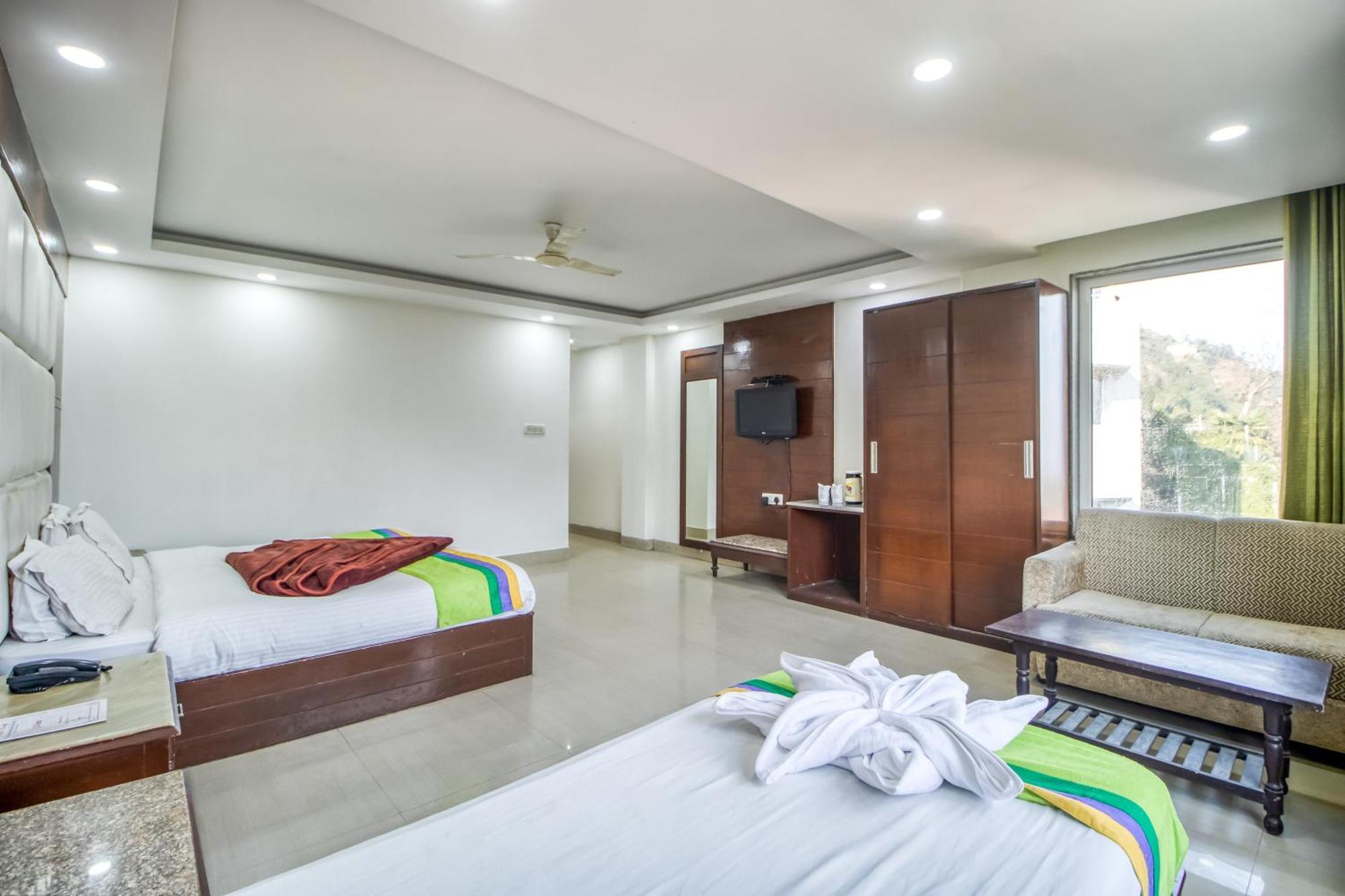 Deep Hotel Masuri Exterior foto